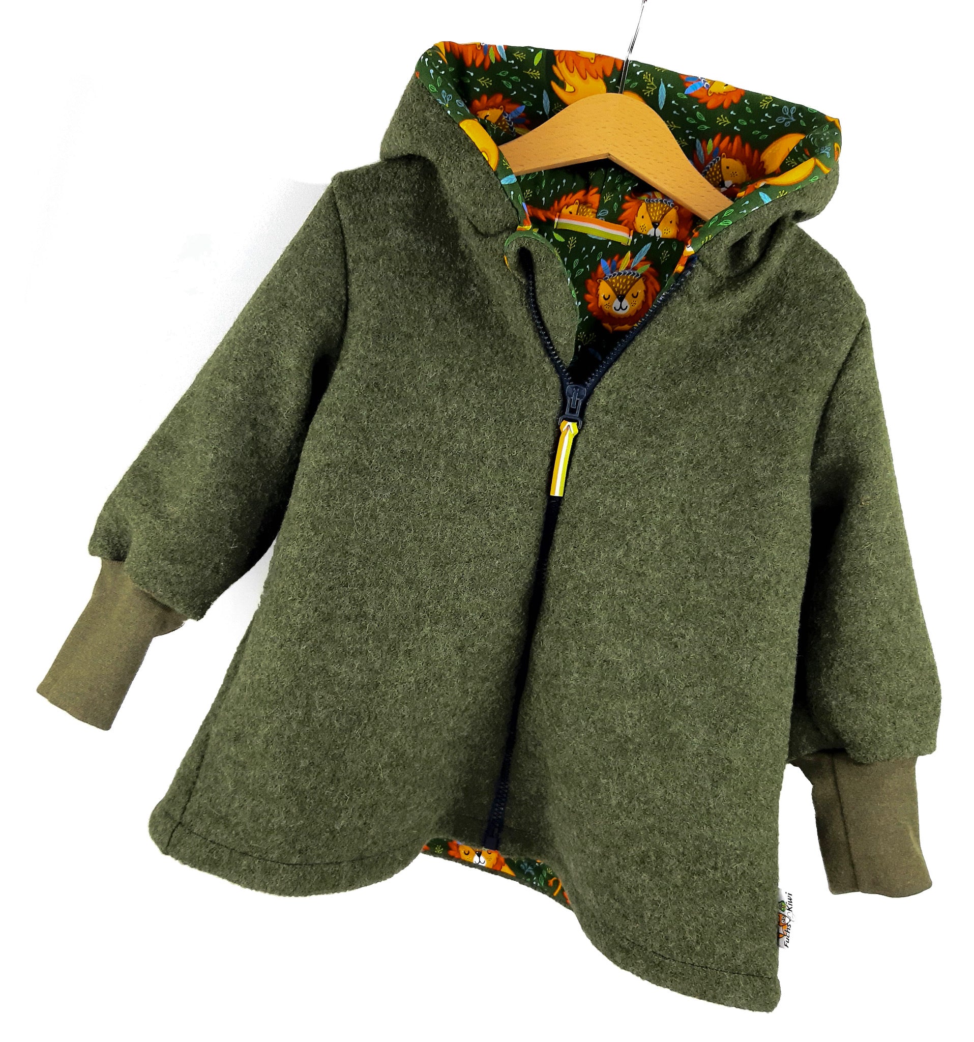 Walker coat mottled moss green with fir tree lion