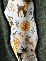 Walkjacke moosgrün meliert mit Waldtiere creme