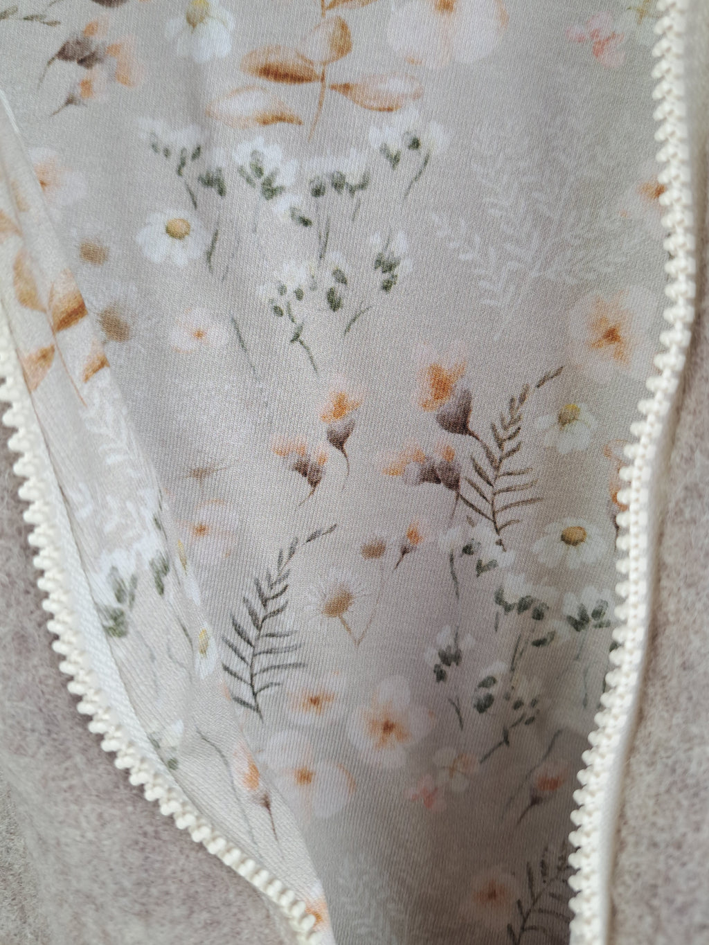 Felted wool jacket mottled sand with floral pattern sand