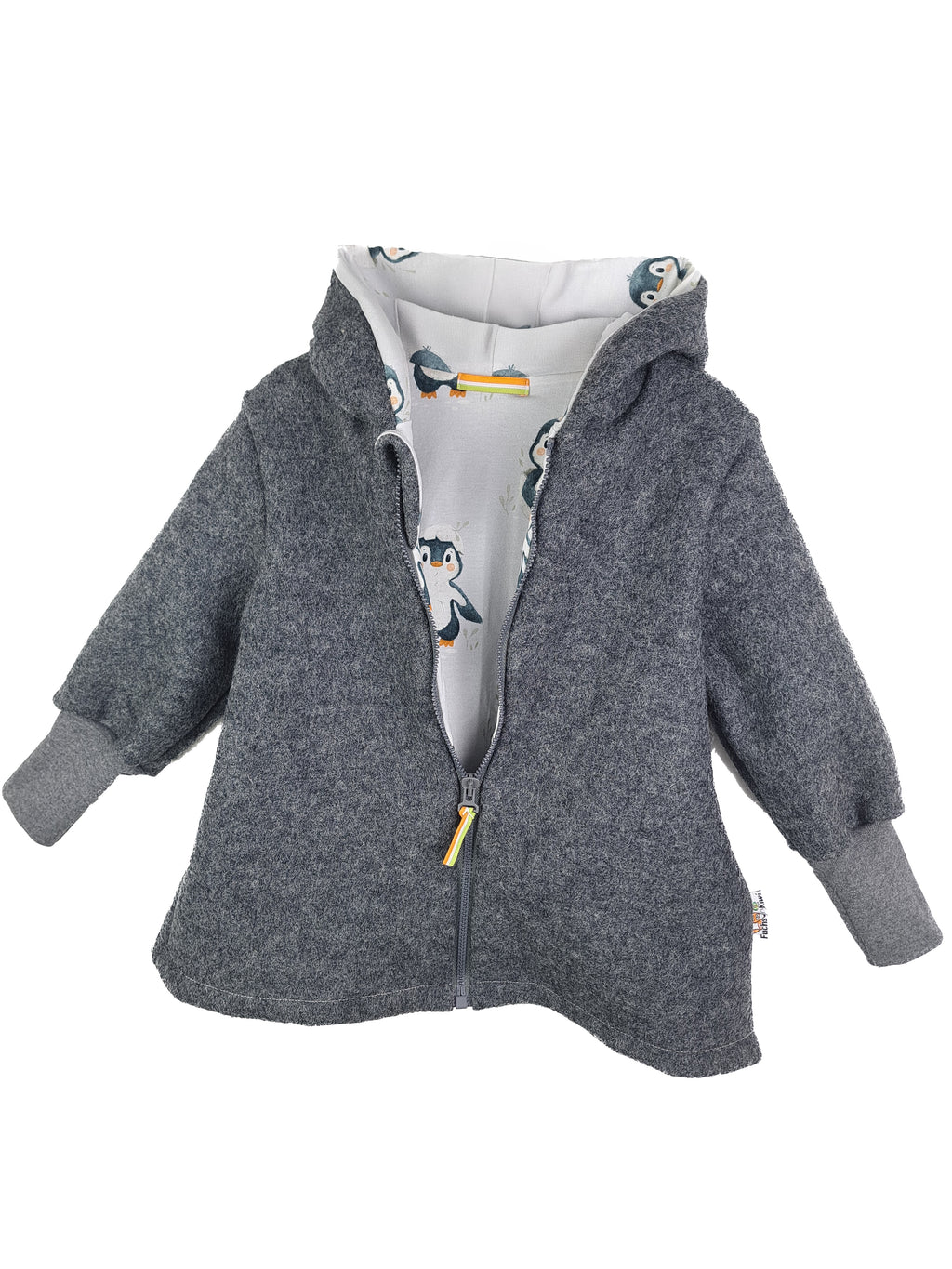 Walkmantel aus Merino Wollfleece grau mit Pinguinbaby