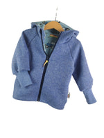 Walkjacke rauchblau meliert mit Traktor blau