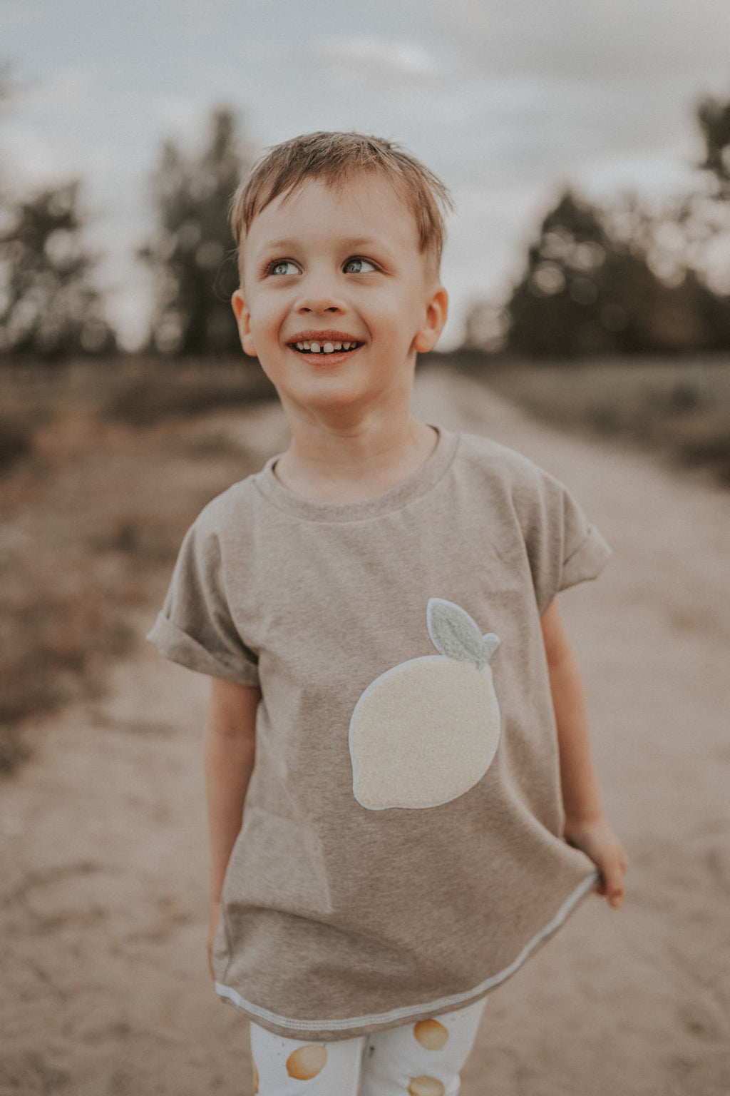 Shirty Zitrone-Patch sand