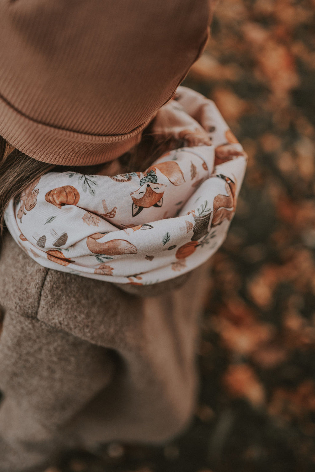 Brown mottled boiled wool coat with autumn love
