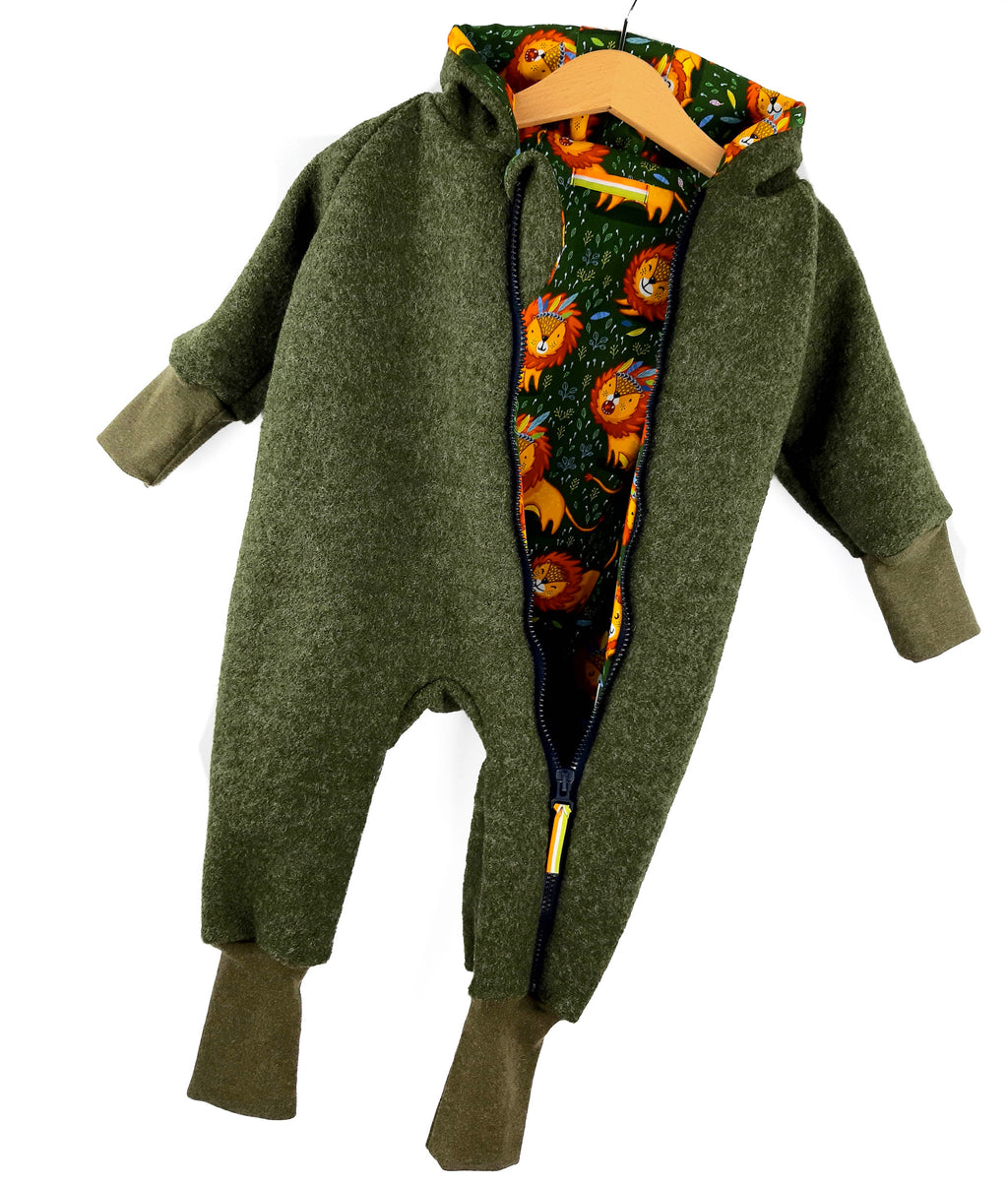 Walk overall mottled moss green with lion fir