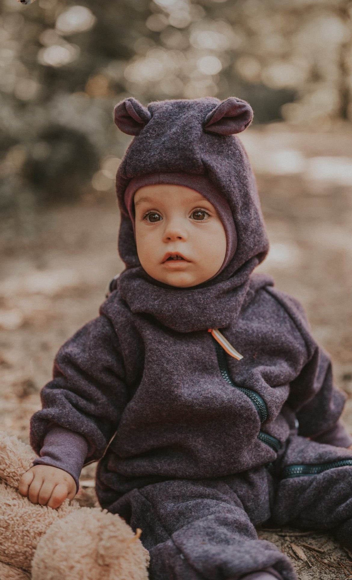 Balaclava made of mottled brown merino wool fleece