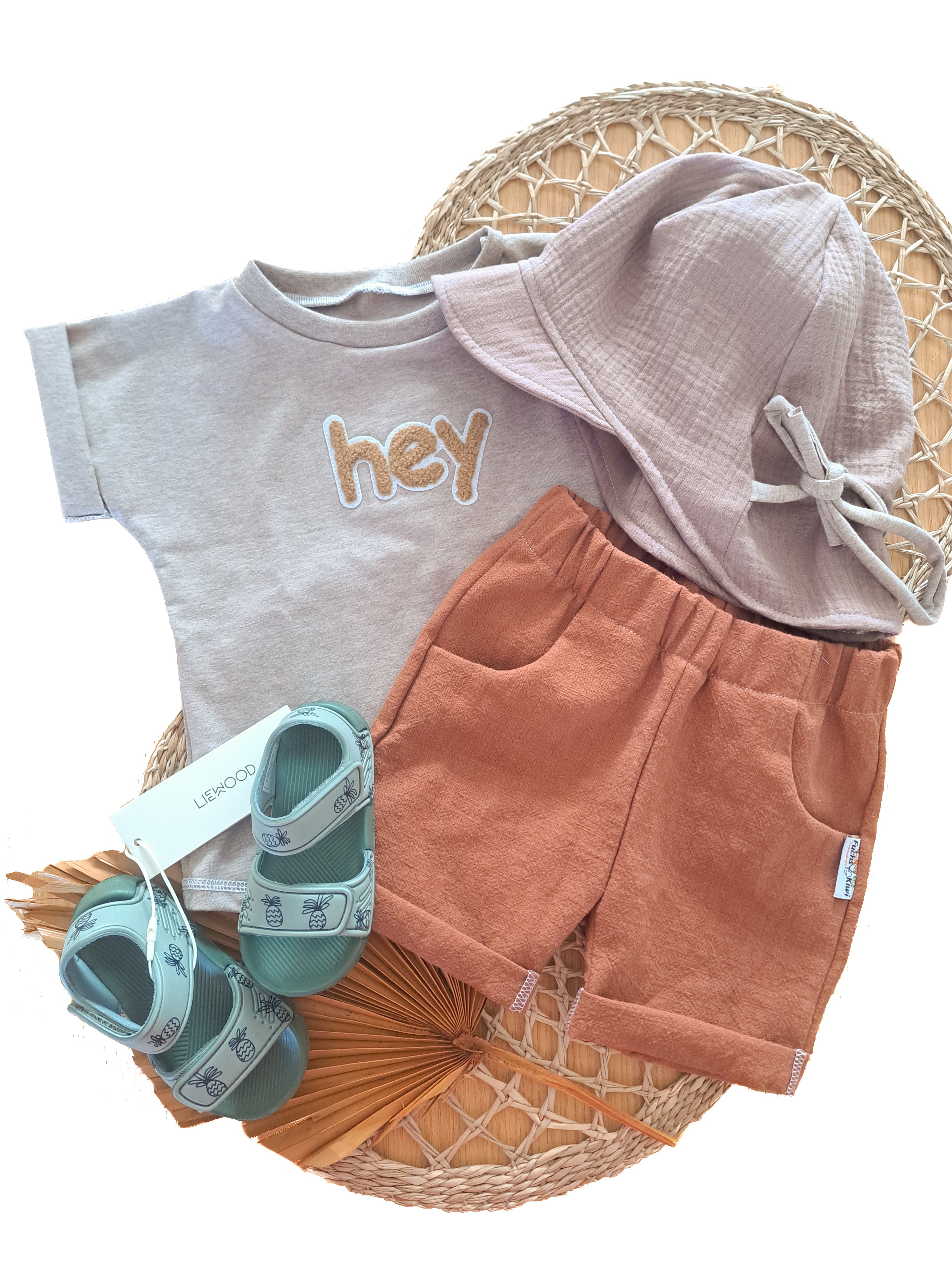 Hey-Patch sand Outfit
