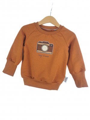 Pullover Kamera-Patch rost