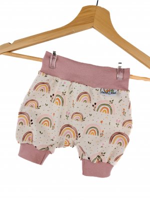 Kurze Hose Regenbogenliebe rosa