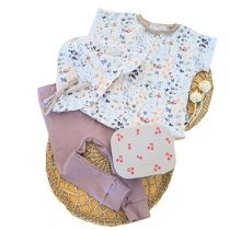 Musselin Sommerblumen Outfit